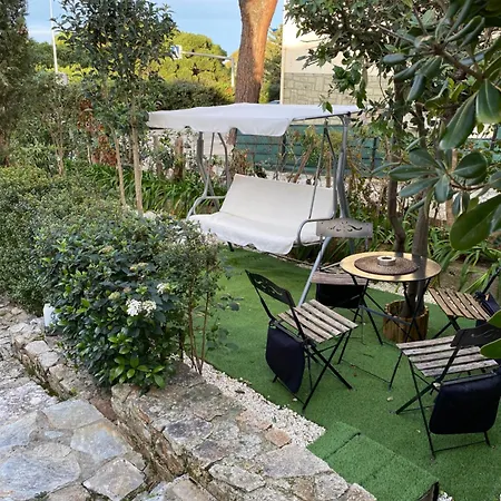 Maya - Golfe De Saint-tropez Szálloda 2*