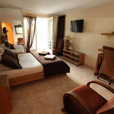 Hotel Maya - Golfe De Saint-tropez 2*