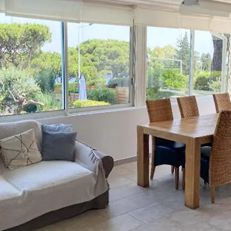 Maya - Golfe De Saint-tropez Szálloda 2*