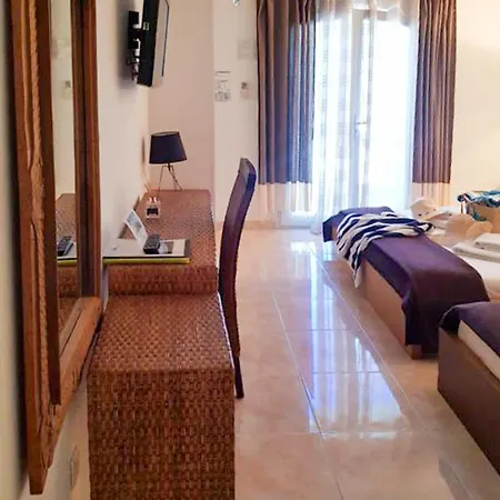 Szálloda Maya - Golfe De Saint-tropez Gassin