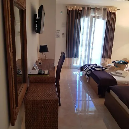 Maya Hotel