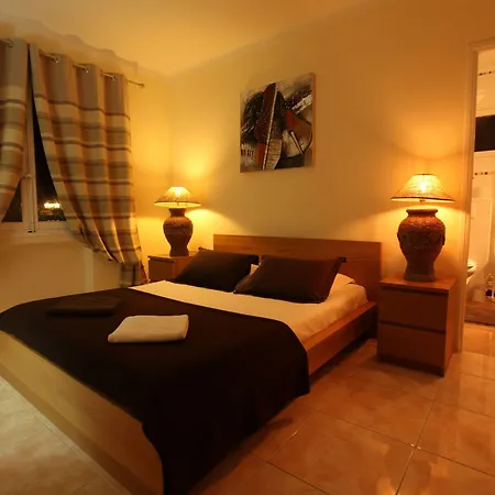 Maya - Golfe De Saint-tropez Otel 2*