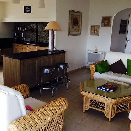 Maya - Golfe De Saint-tropez 2* Gassin