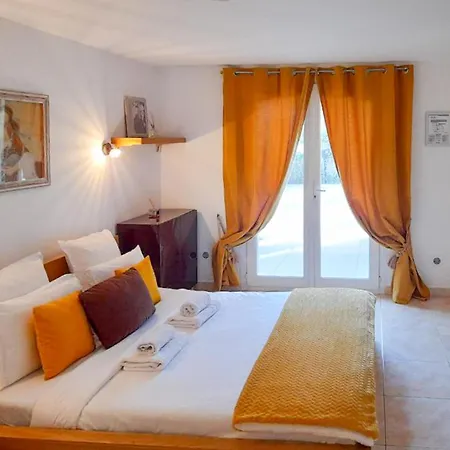 Maya - Golfe De Saint-tropez 2*